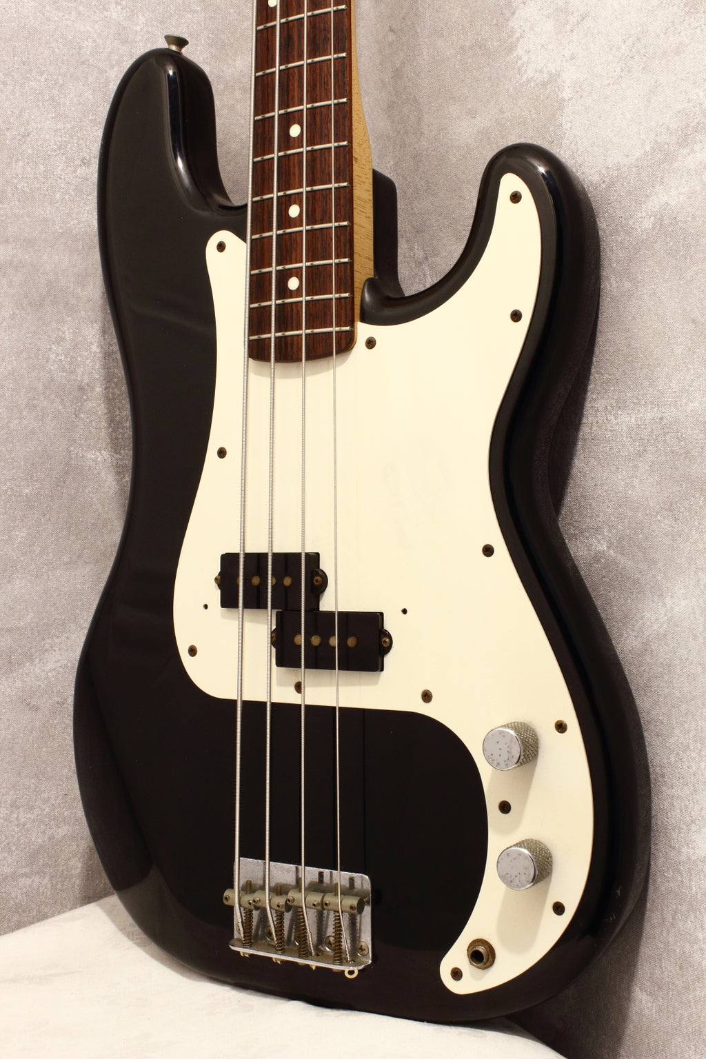 Squier Japan Silver Series Precision Bass Black 1993