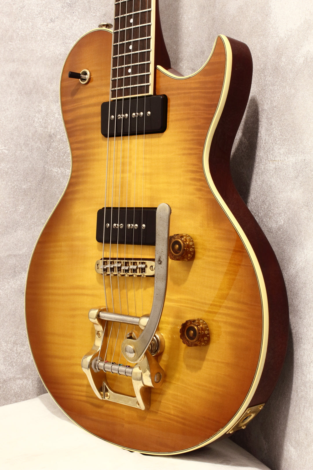 Aria Pro II PE-JR750 Vintage Sunburst 1991