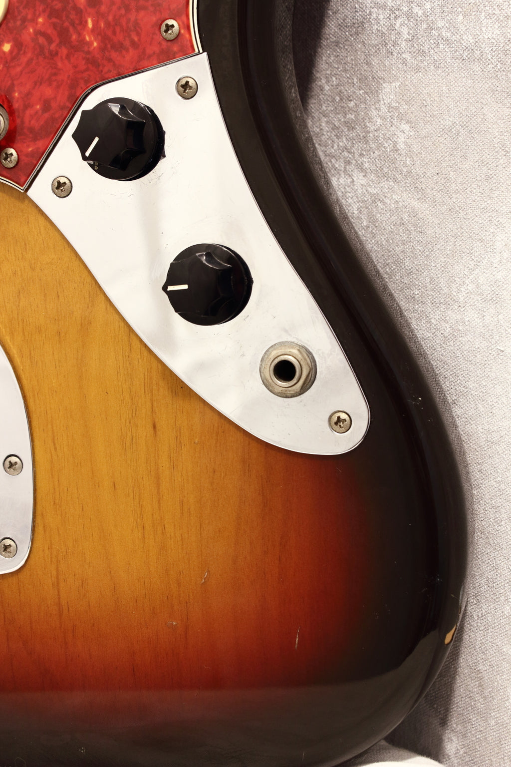 Fender Japan Jaguar JG66-85 Sunburst 1998