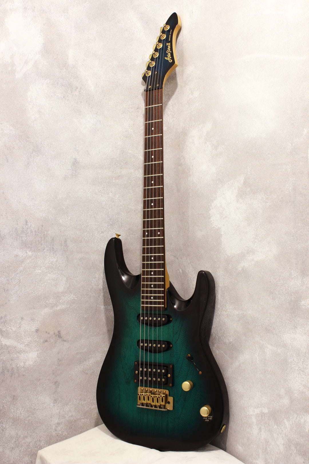 Aria Pro II Magna Series MA-10 Green Burst 1992