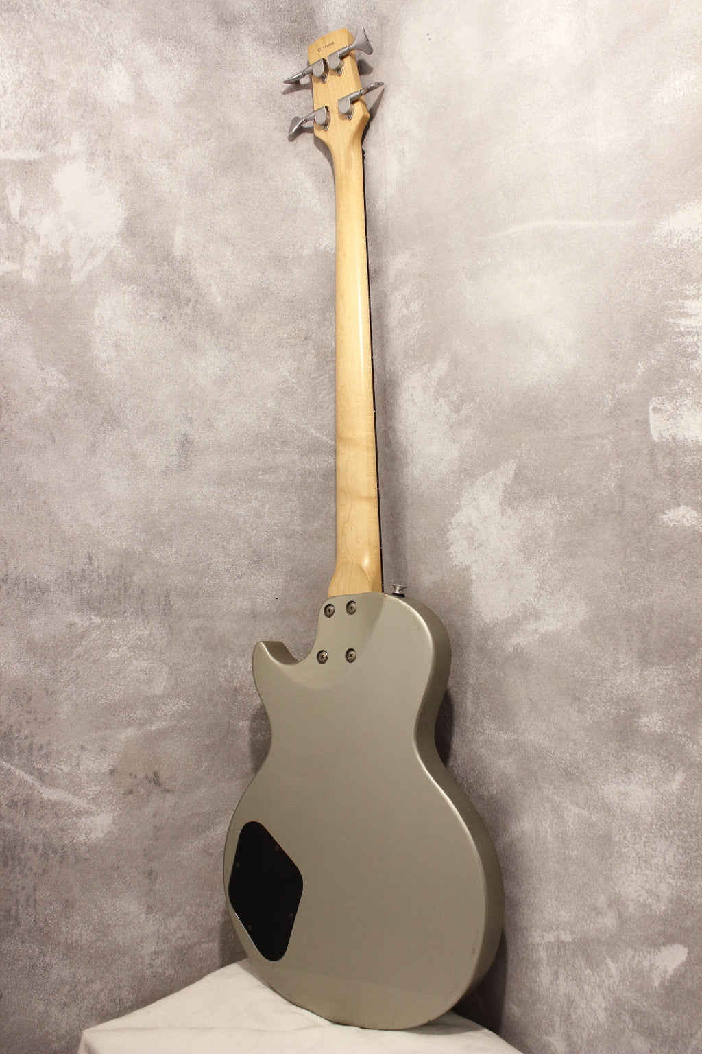 Charvel Refinement R-SB48 Silver 2000