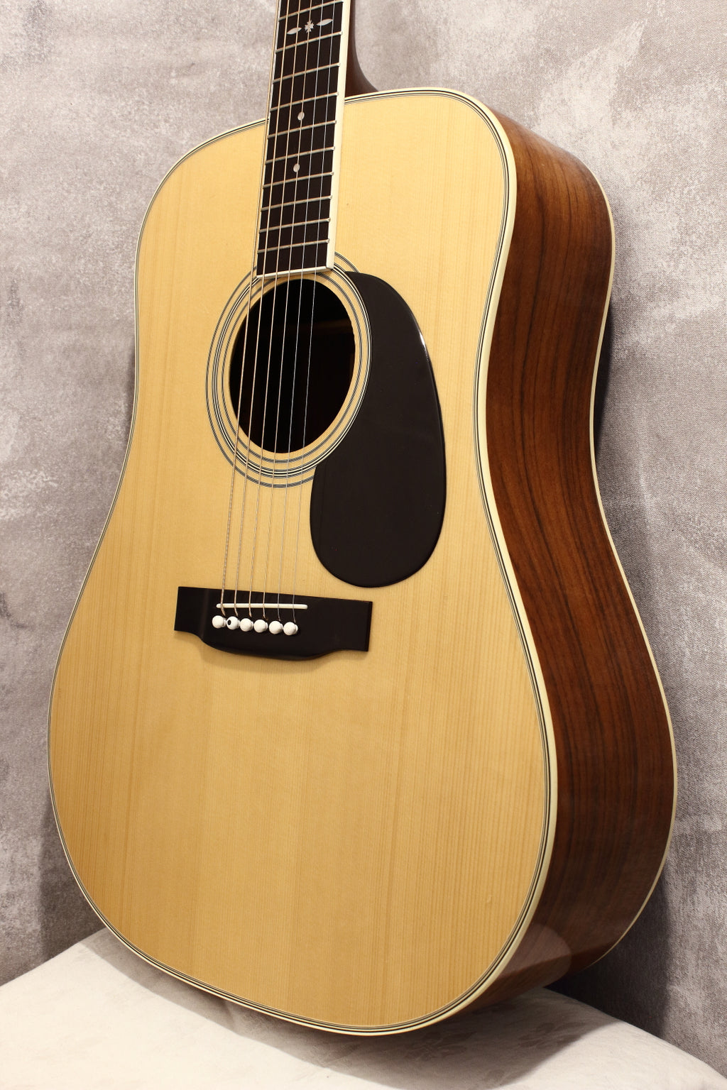 Tokai Cat's Eyes CE-200 Dreadnought Acoustic 1982