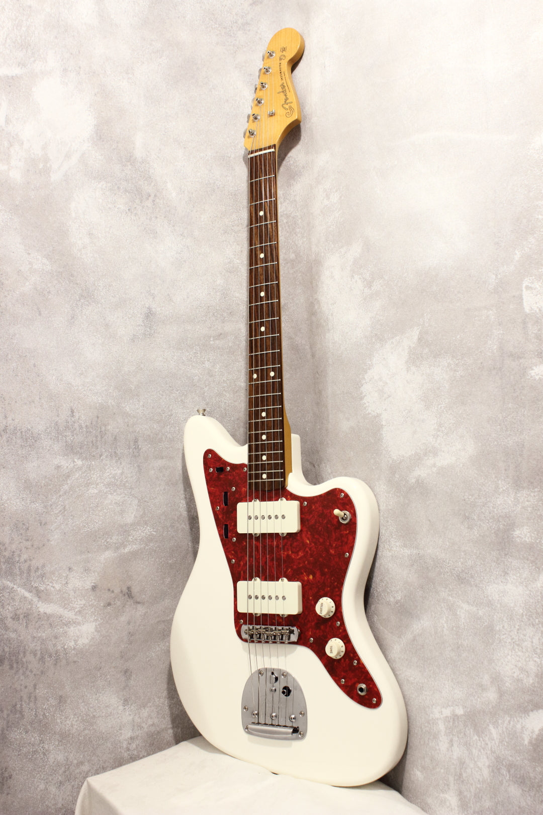 Fender Made In Japan Classic 60s Jazzmaster Vintage White 2017