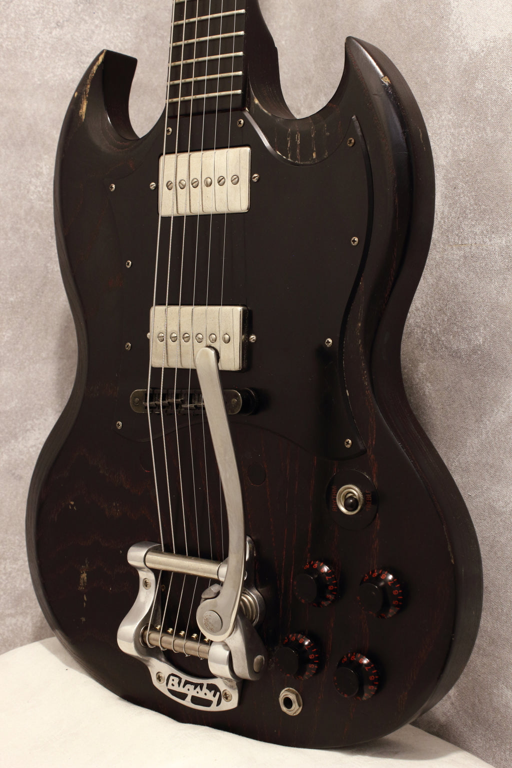 Gibson SG Voodoo TV Black/Red 2004