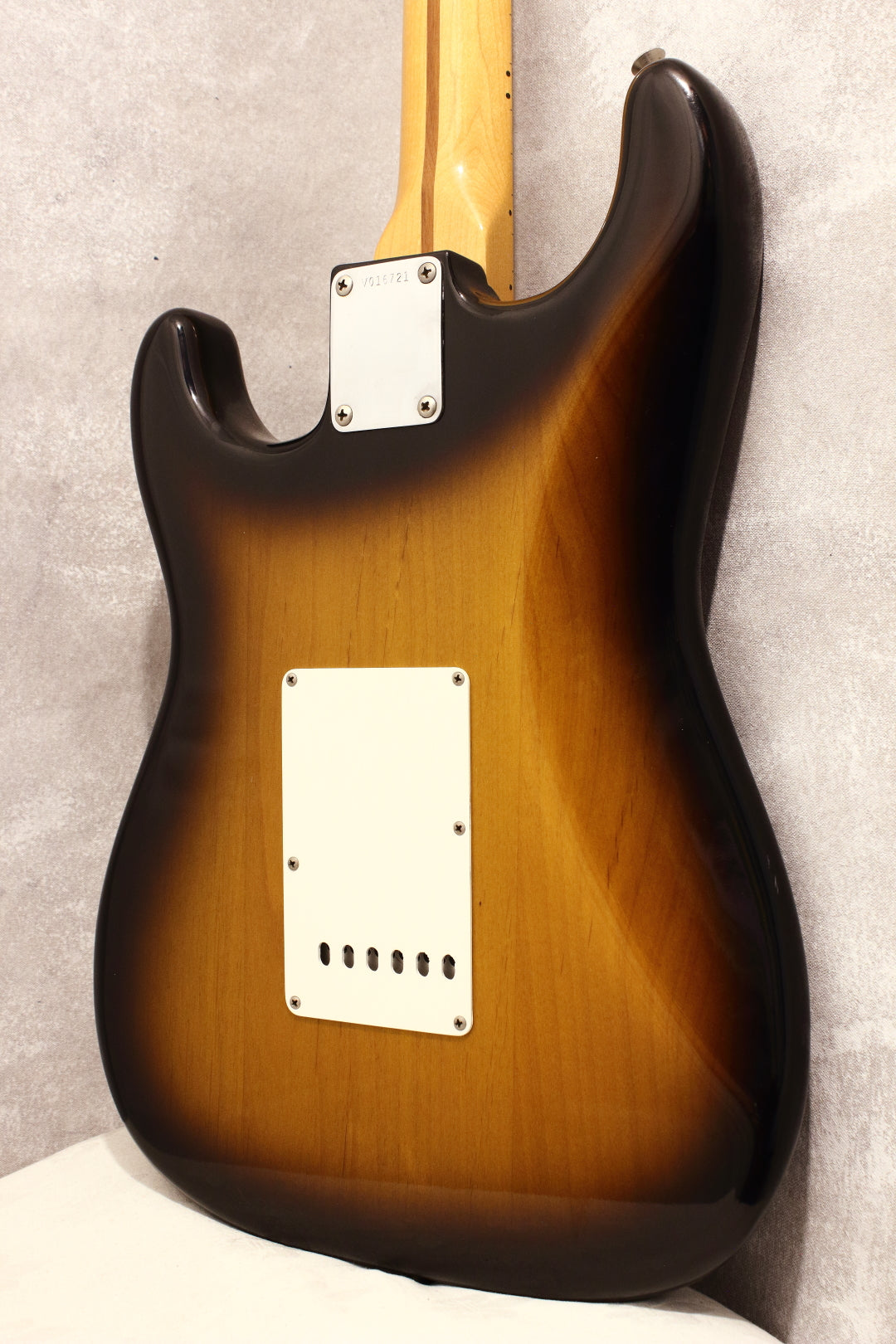 Fender American Vintage '57 Stratocaster Sunburst 1983