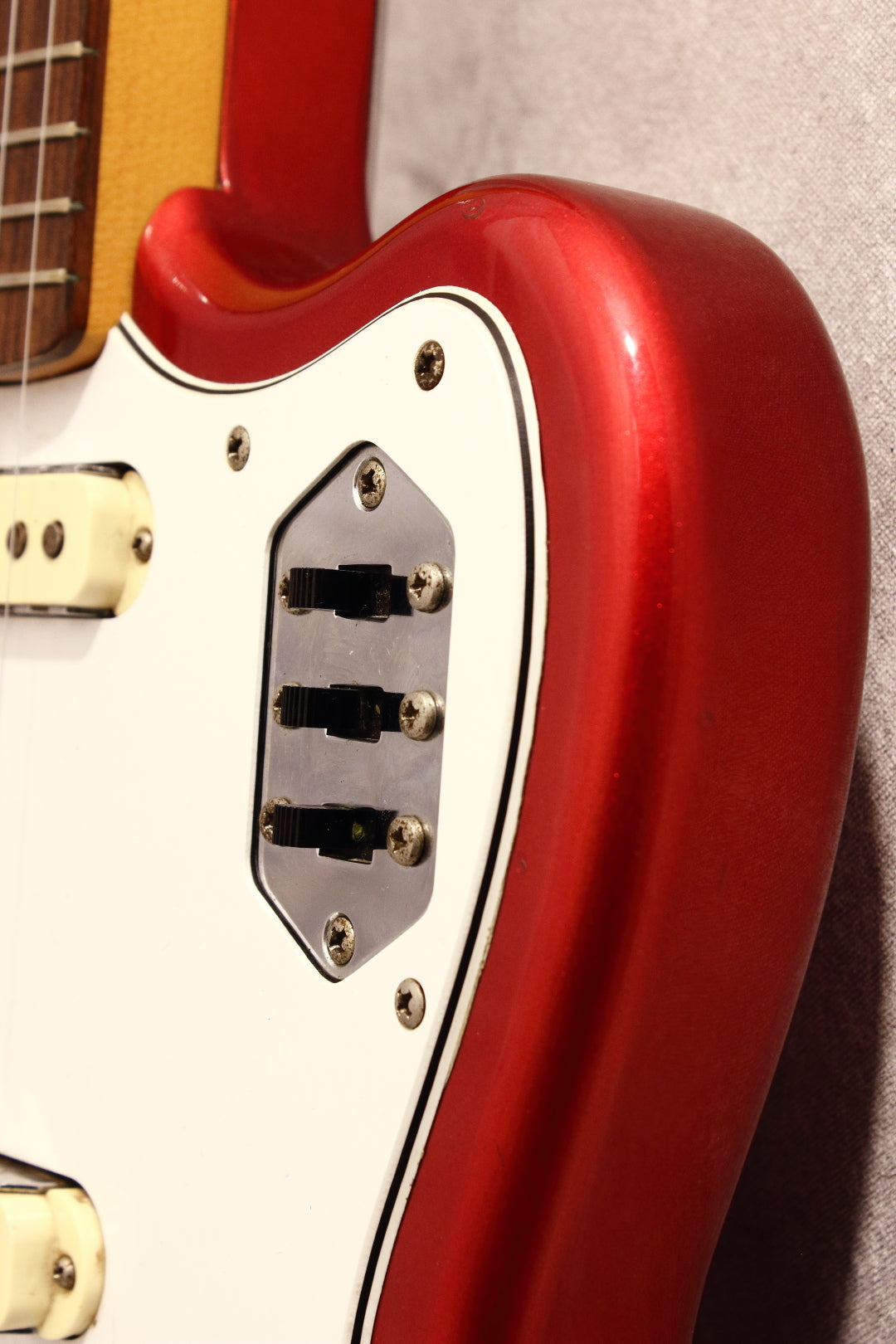 Fender Japan Jaguar JG66-85 Candy Apple Red 2000