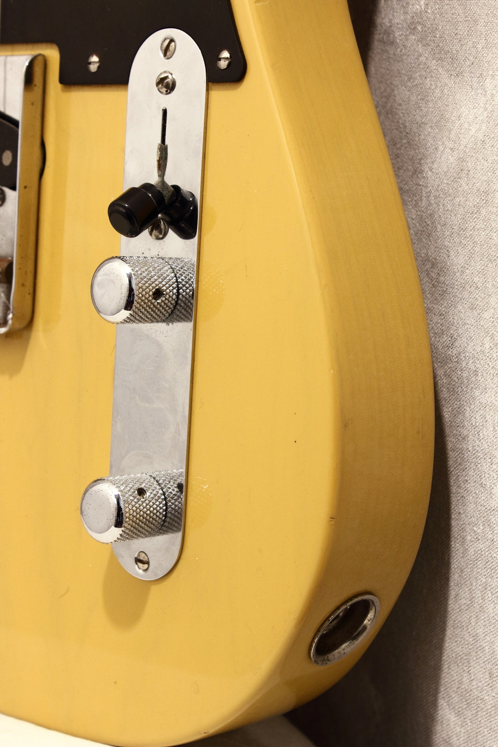 Fender American Vintage '52 Telecaster Butterscotch 2011