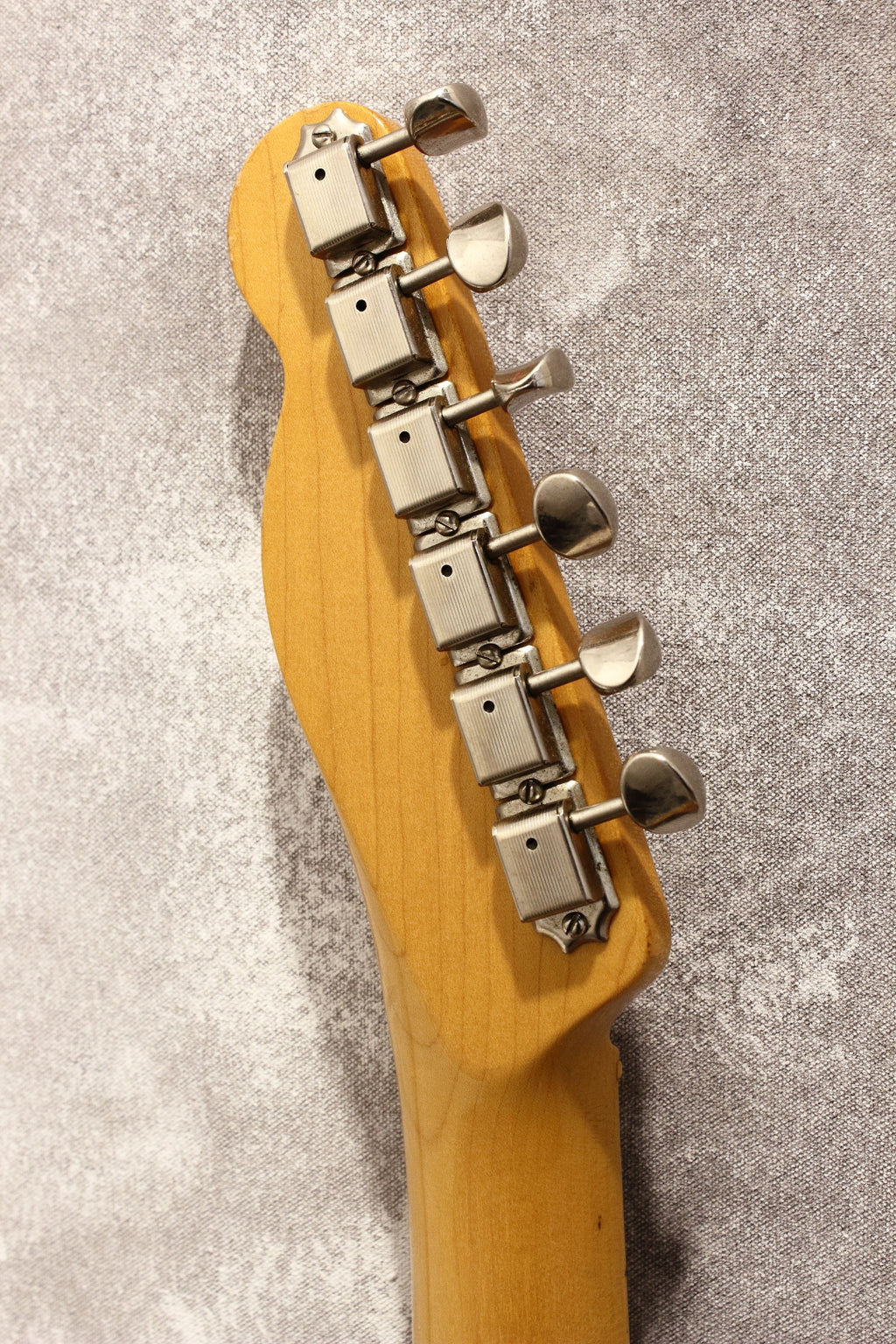 Fender American Vintage '52 Telecaster Butterscotch 2011