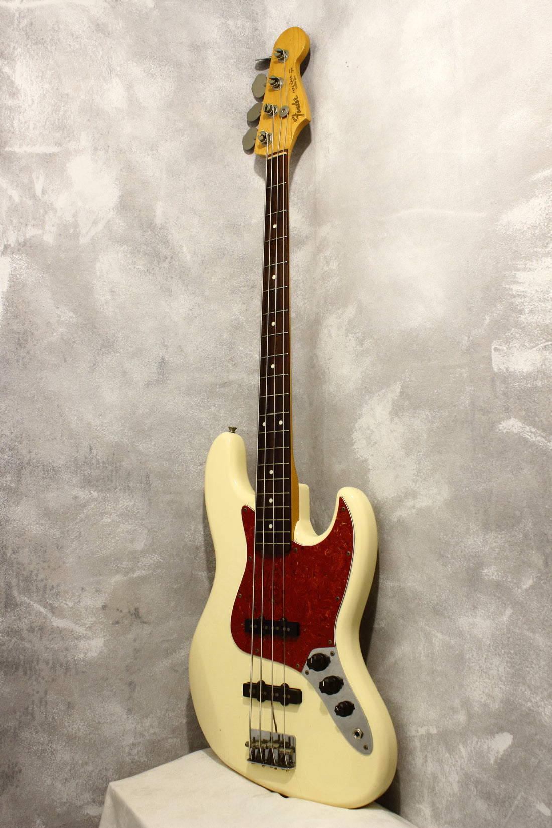 Fender Japan ‘62 Jazz Bass JB62-55 Vintage White 1989