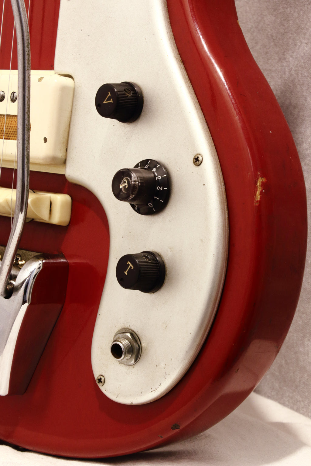 Guyatone LG-85T Red 1967