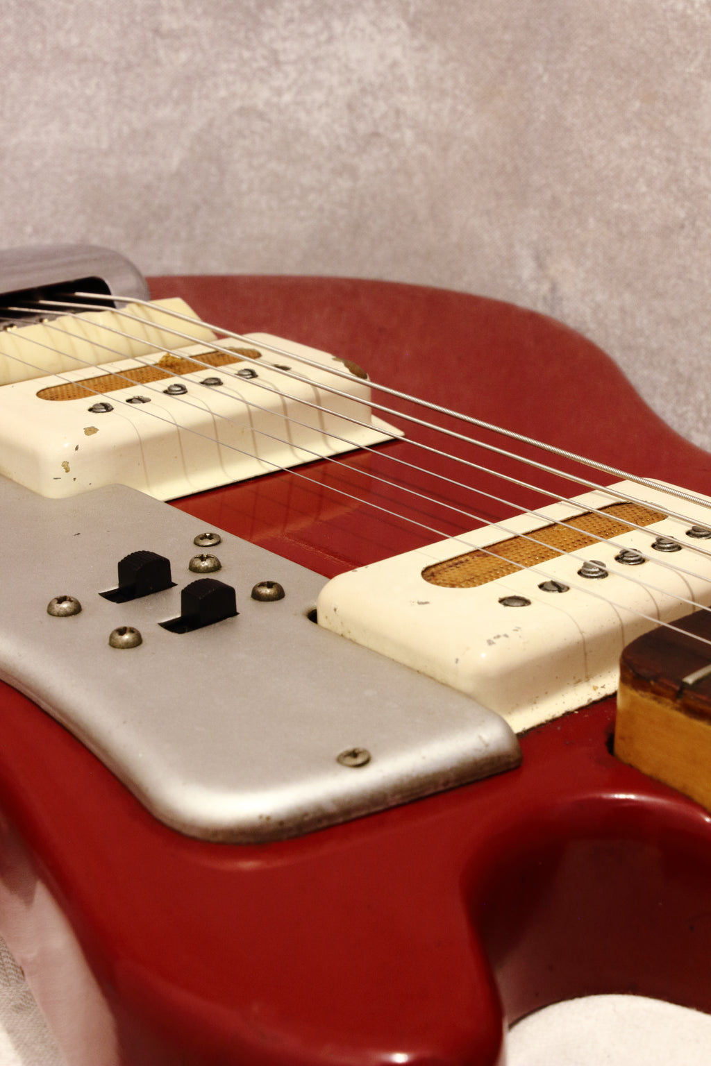 Guyatone LG-85T Red 1967