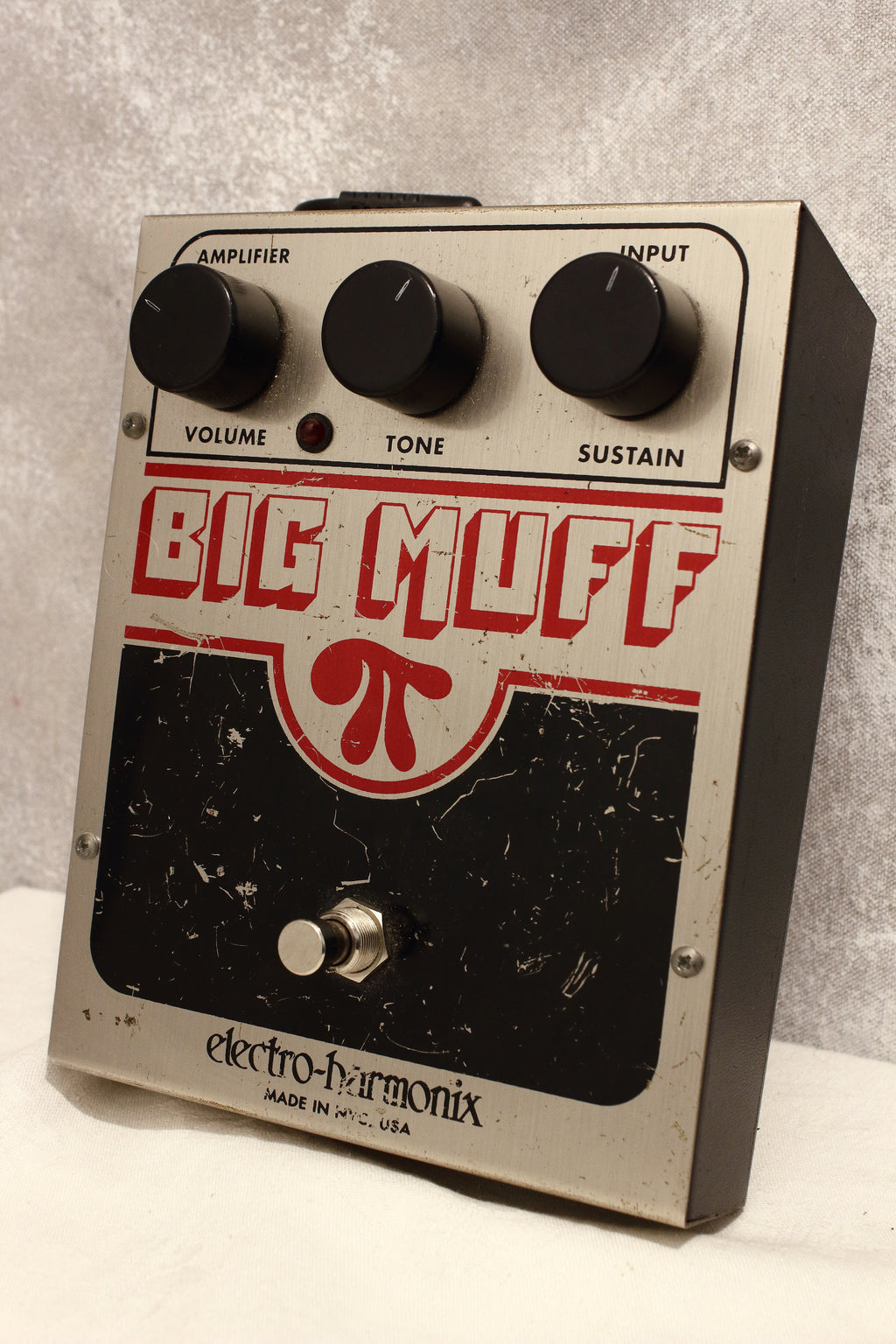 Electro-Harmonix Big Muff Pi Fuzz Pedal