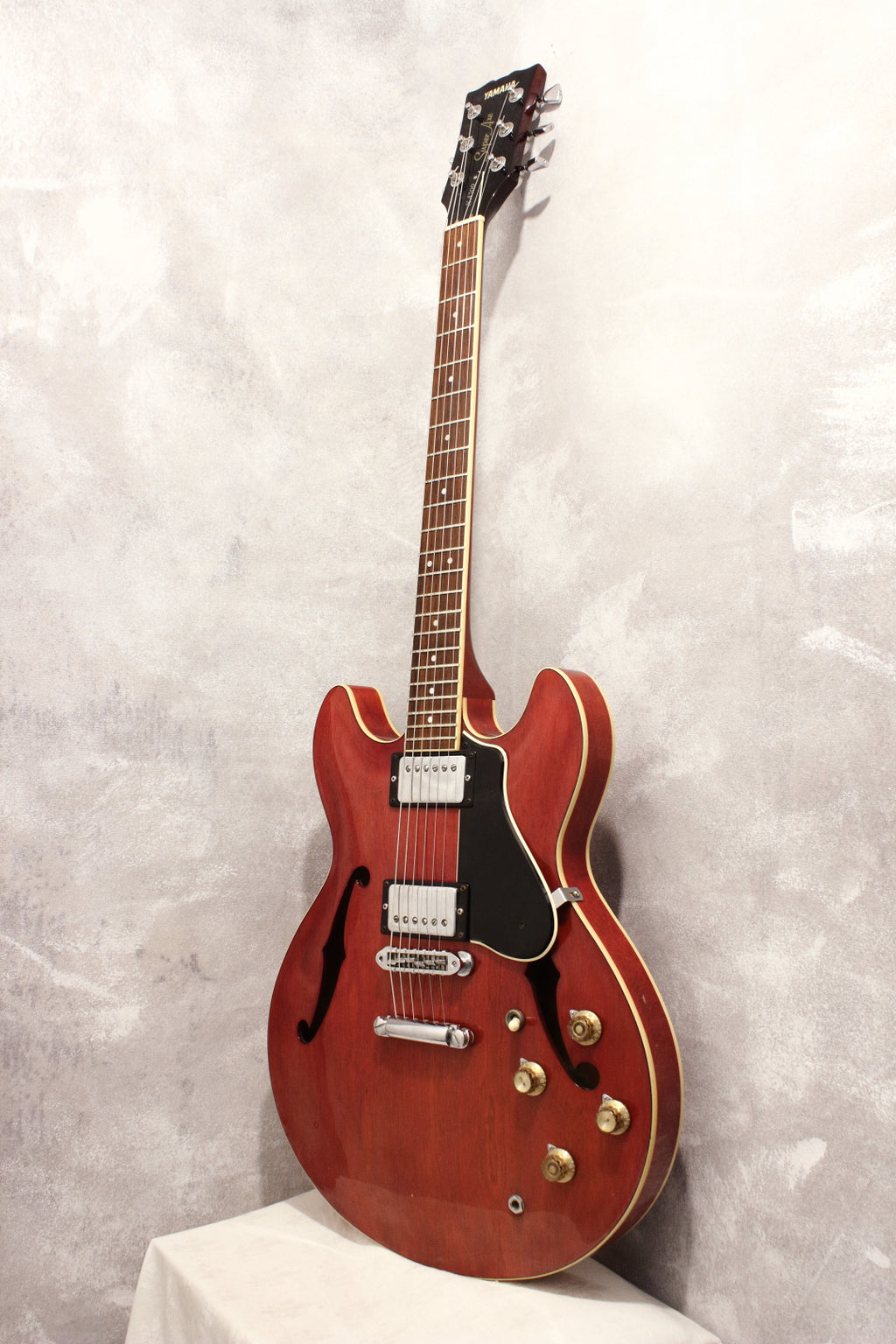 Yamaha SA700 Super Axe Persimmon Red 1979