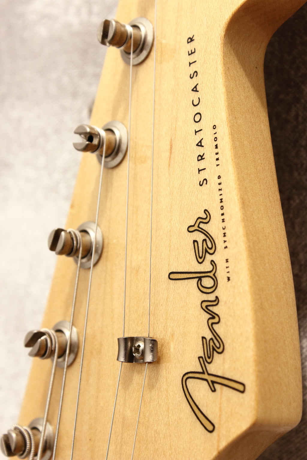 Fender Japan '62 Stratocaster ST62 Vintage White 2014