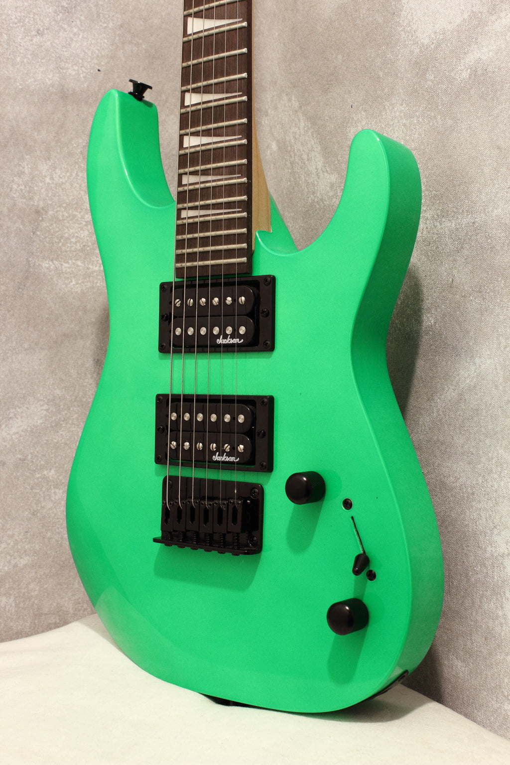 Jackson JS1X Dinky Minion Neon Green 2020