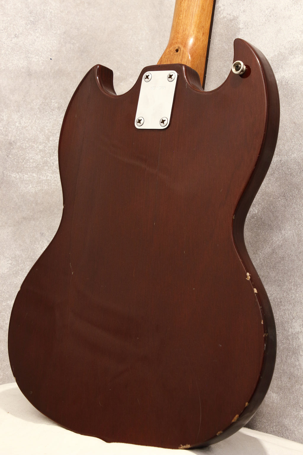 Raven EB-style Bass Walnut c1970