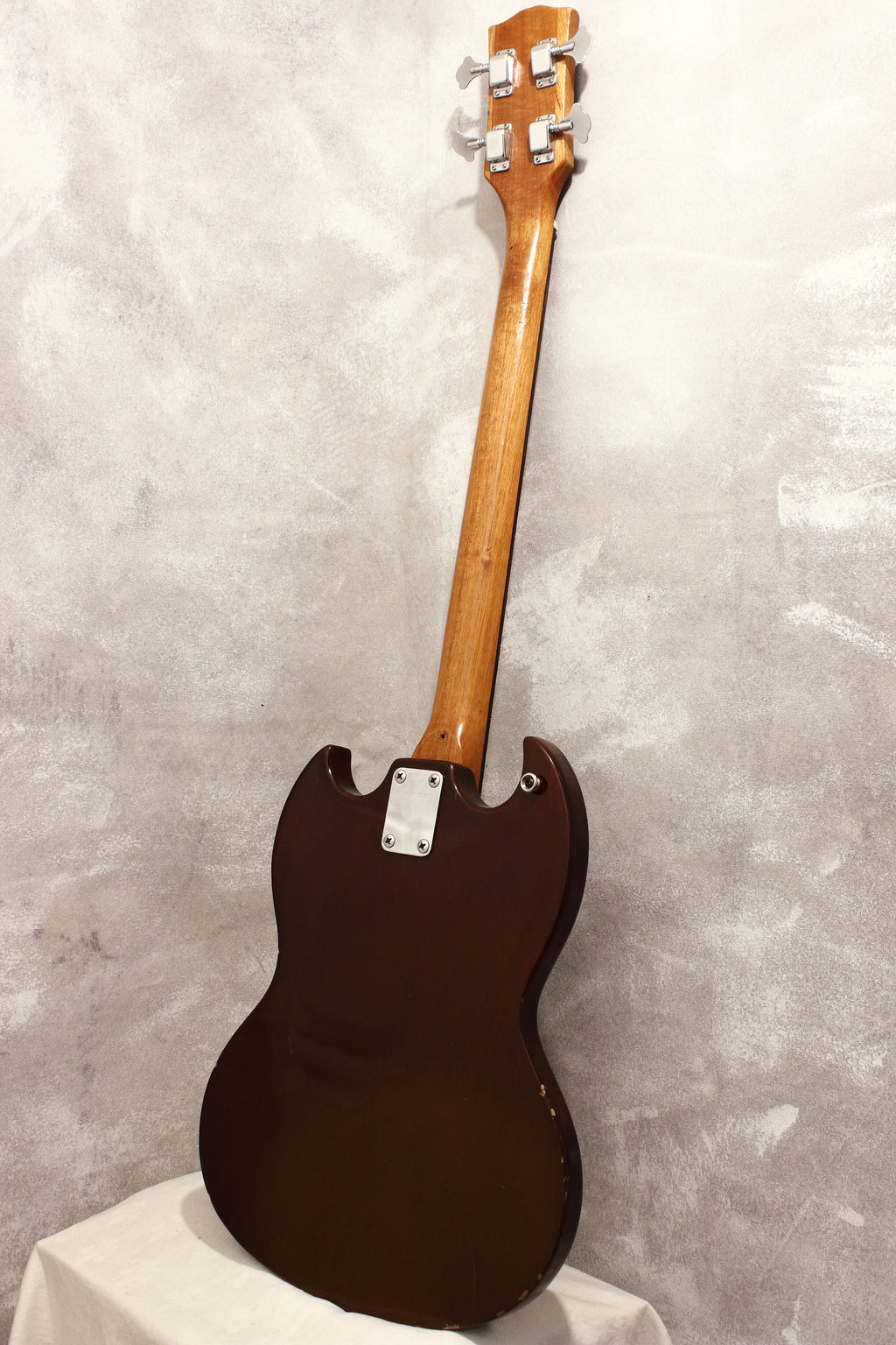 Raven EB-style Bass Walnut c1970