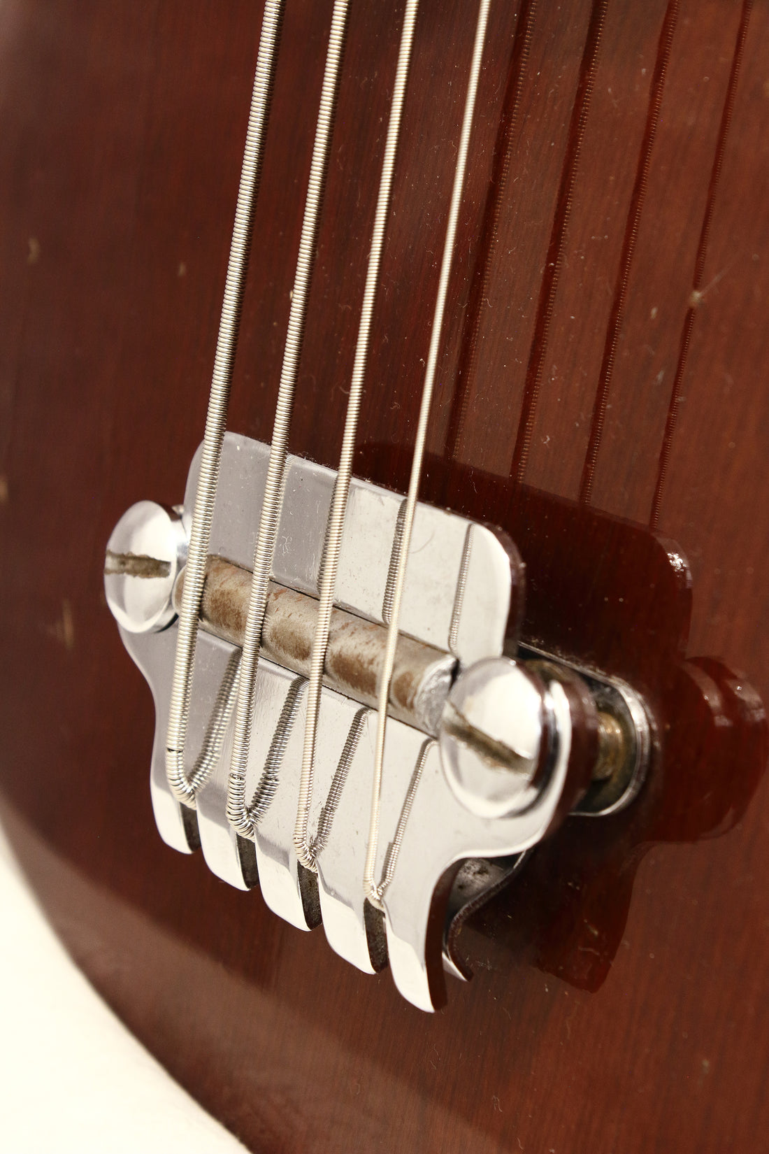 Raven EB-style Bass Walnut c1970