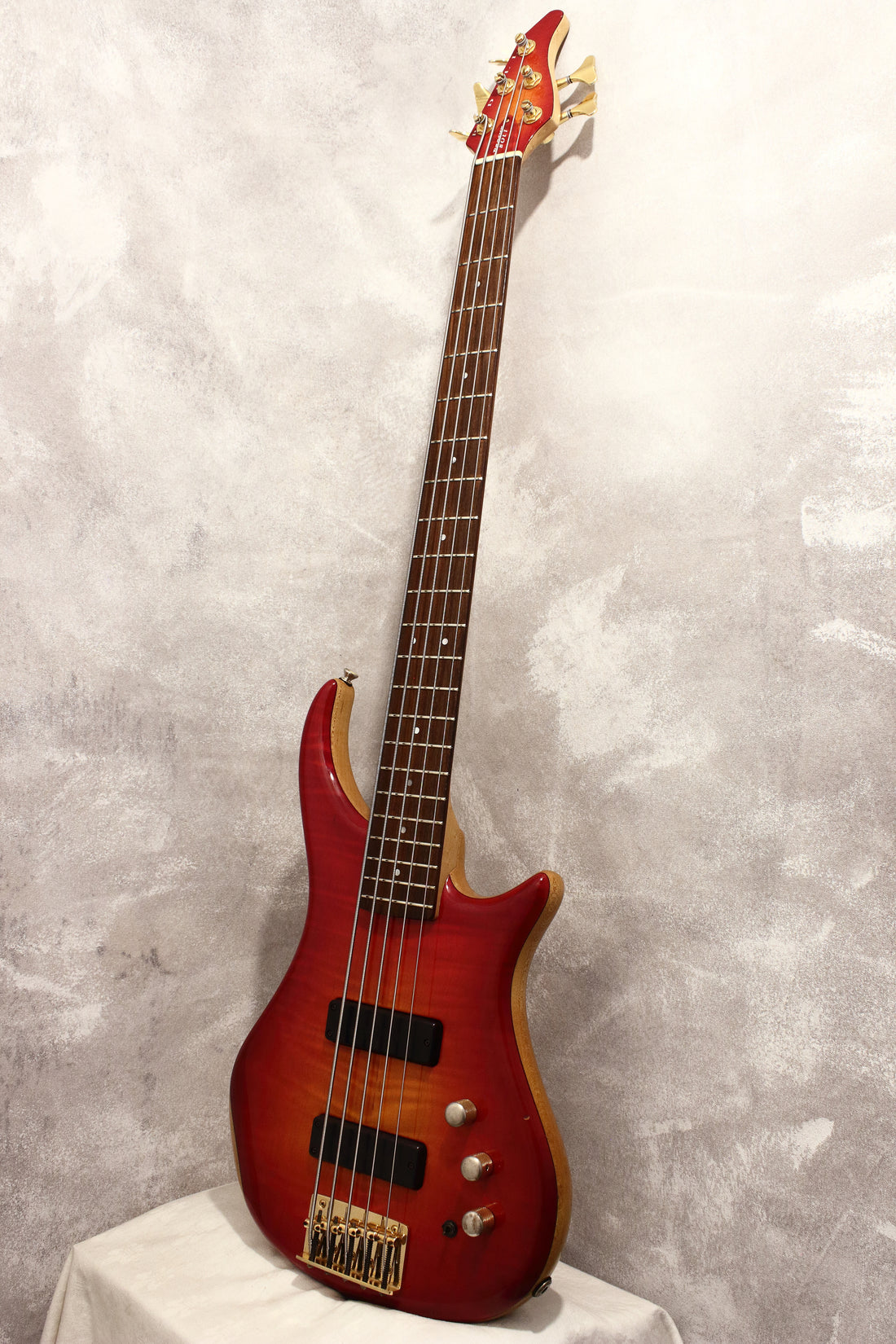 Pedulla Thunder Bolt Cherry Sunburst 1995