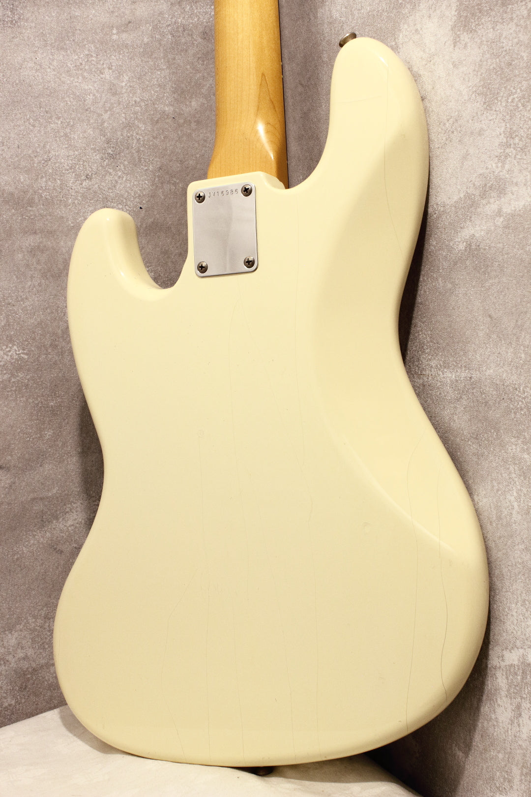 Fender Japan ‘62 Jazz Bass JB62-75 Vintage White JV Serial 1982