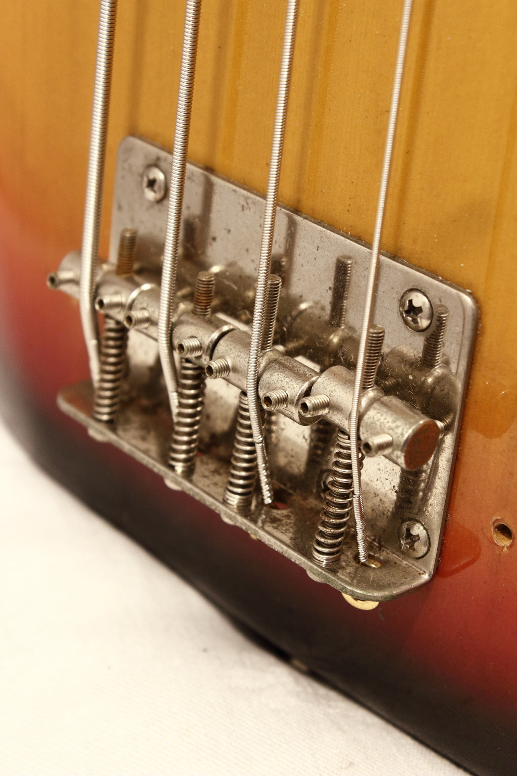 Greco PB580 Mercury Bass Sunburst 1977