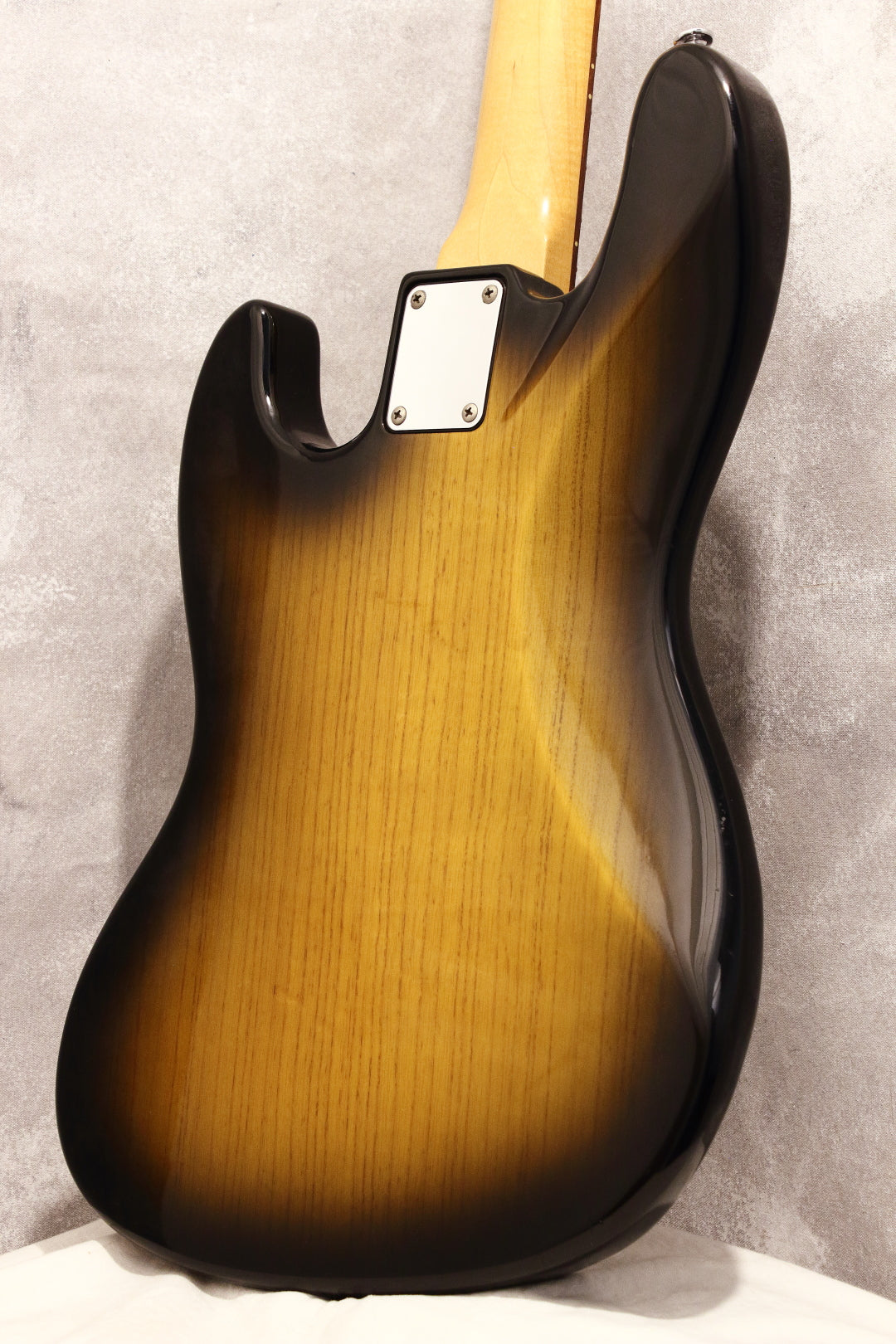 Momose MJ2-STD/NJ Bass Sunburst 2009