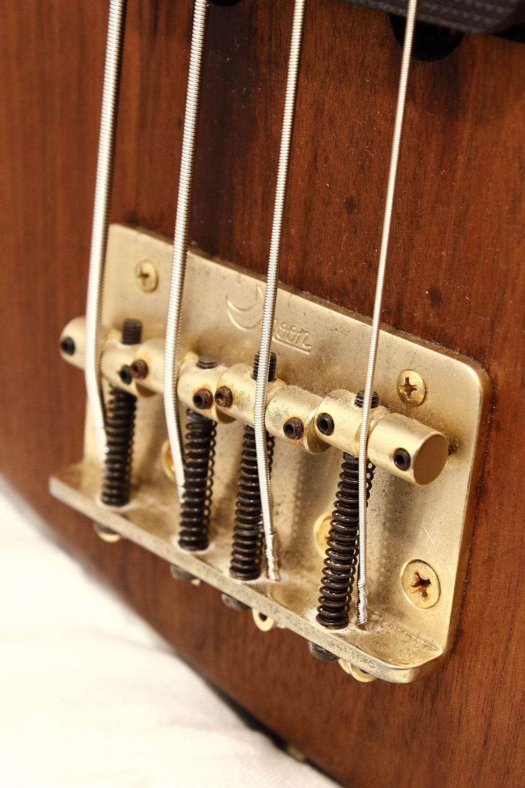 Moon JJ-4 Bass Natural Walnut 1991