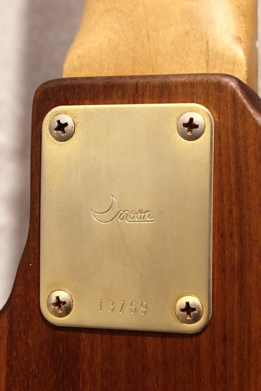 Moon JJ-4 Bass Natural Walnut 1991