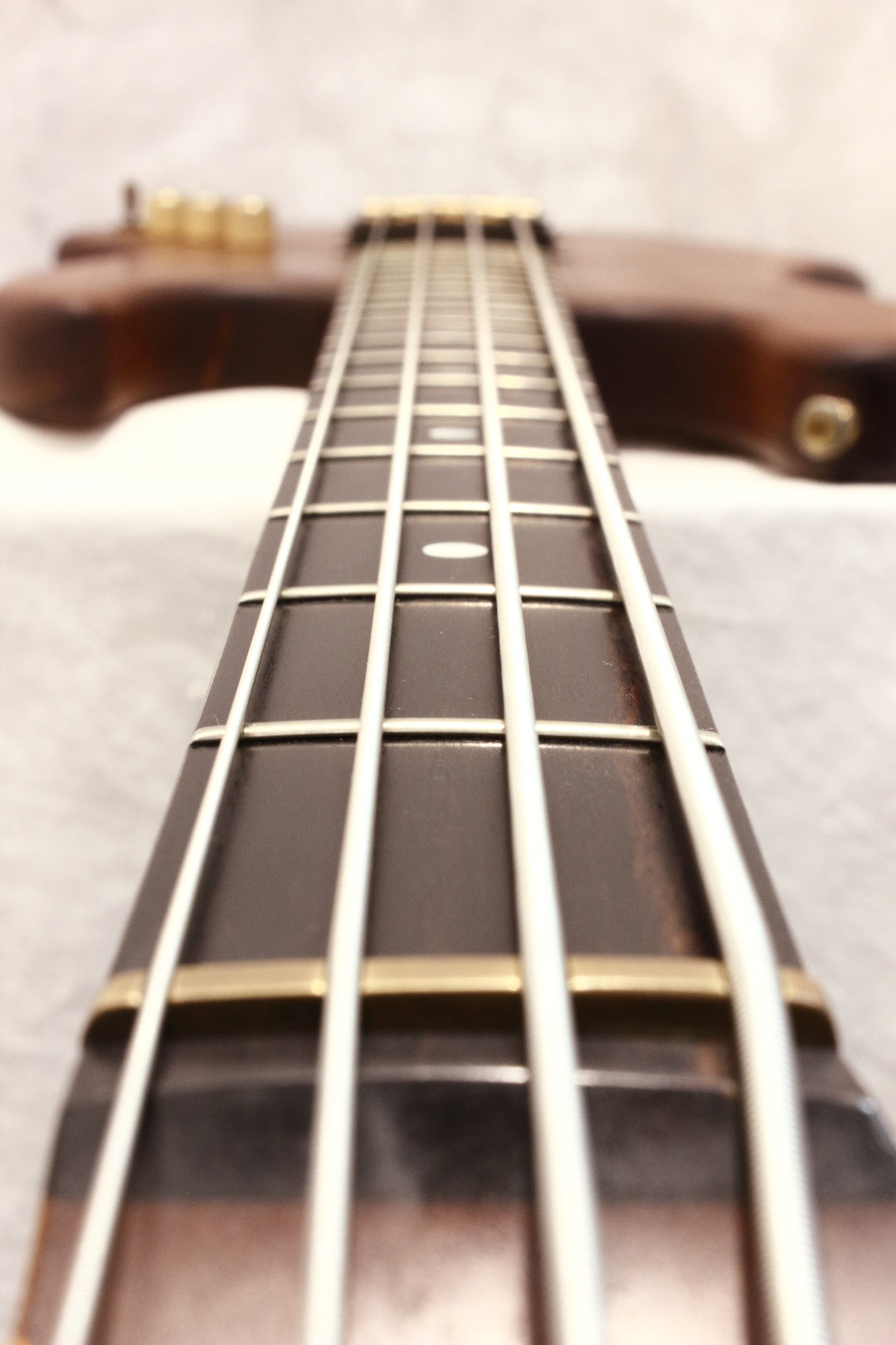 Moon JJ-4 Bass Natural Walnut 1991