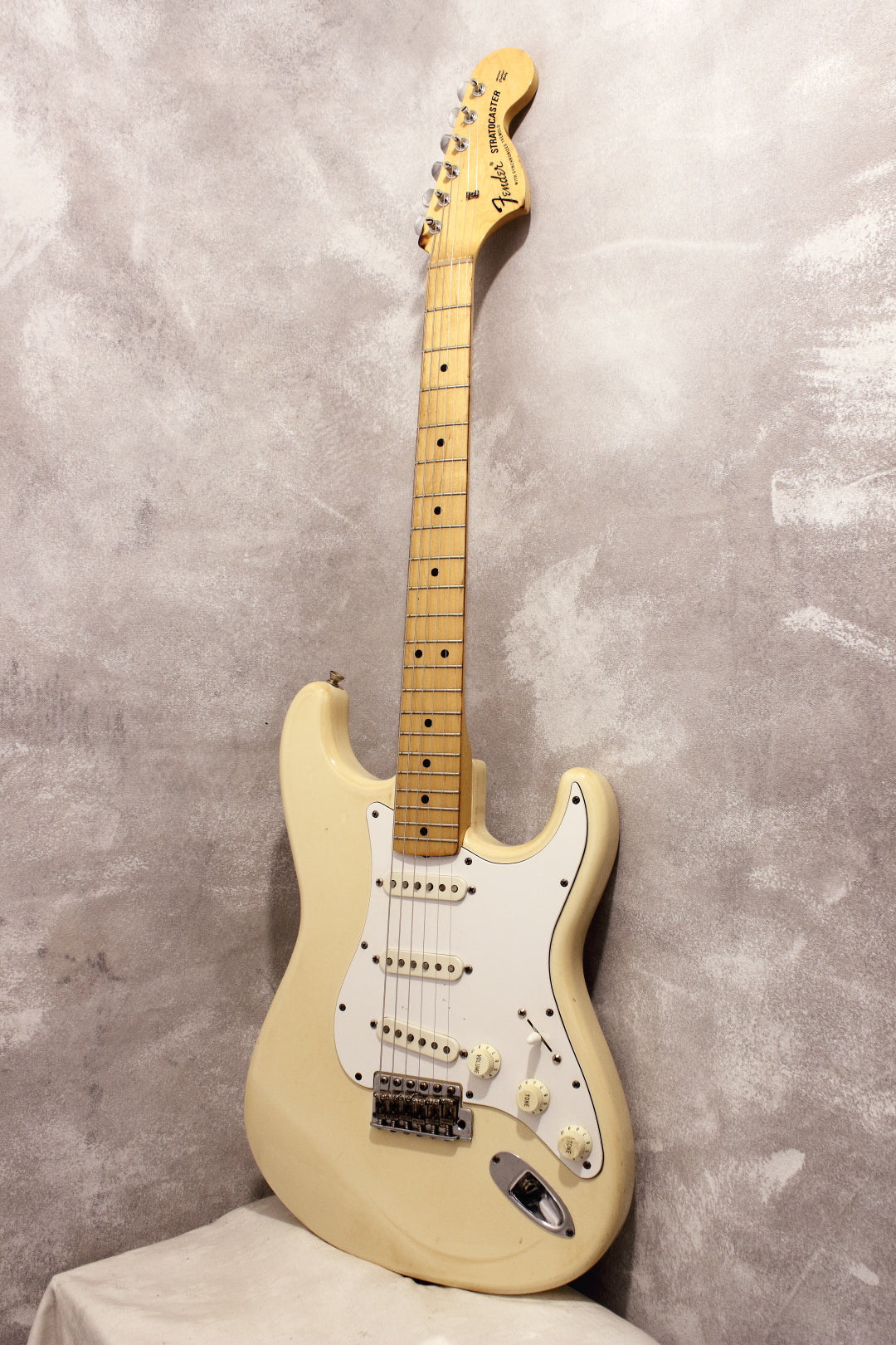 Fender Japan '68 Stratocaster ST68-85TX Olympic White 2007