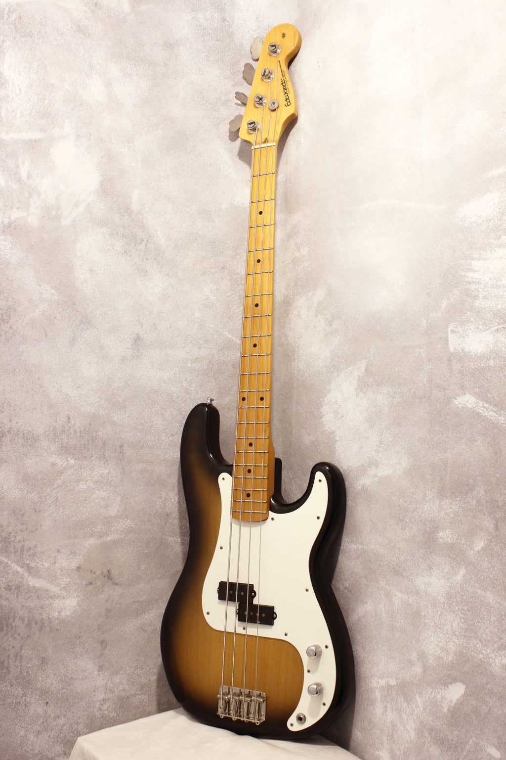 Edwards E-PB-83/LT Bass Sunburst 2011