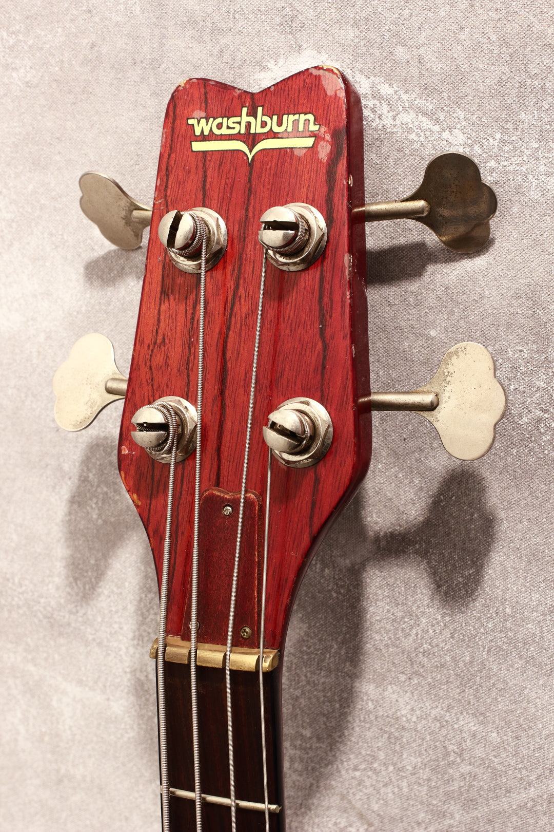 Washburn Force 40 Bass Transparent Cherry 1981