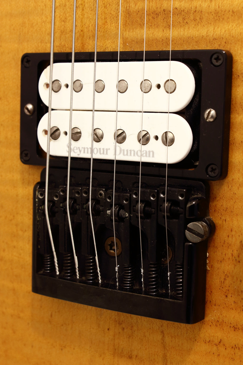 Crossley G-Series Custom Amber 2008