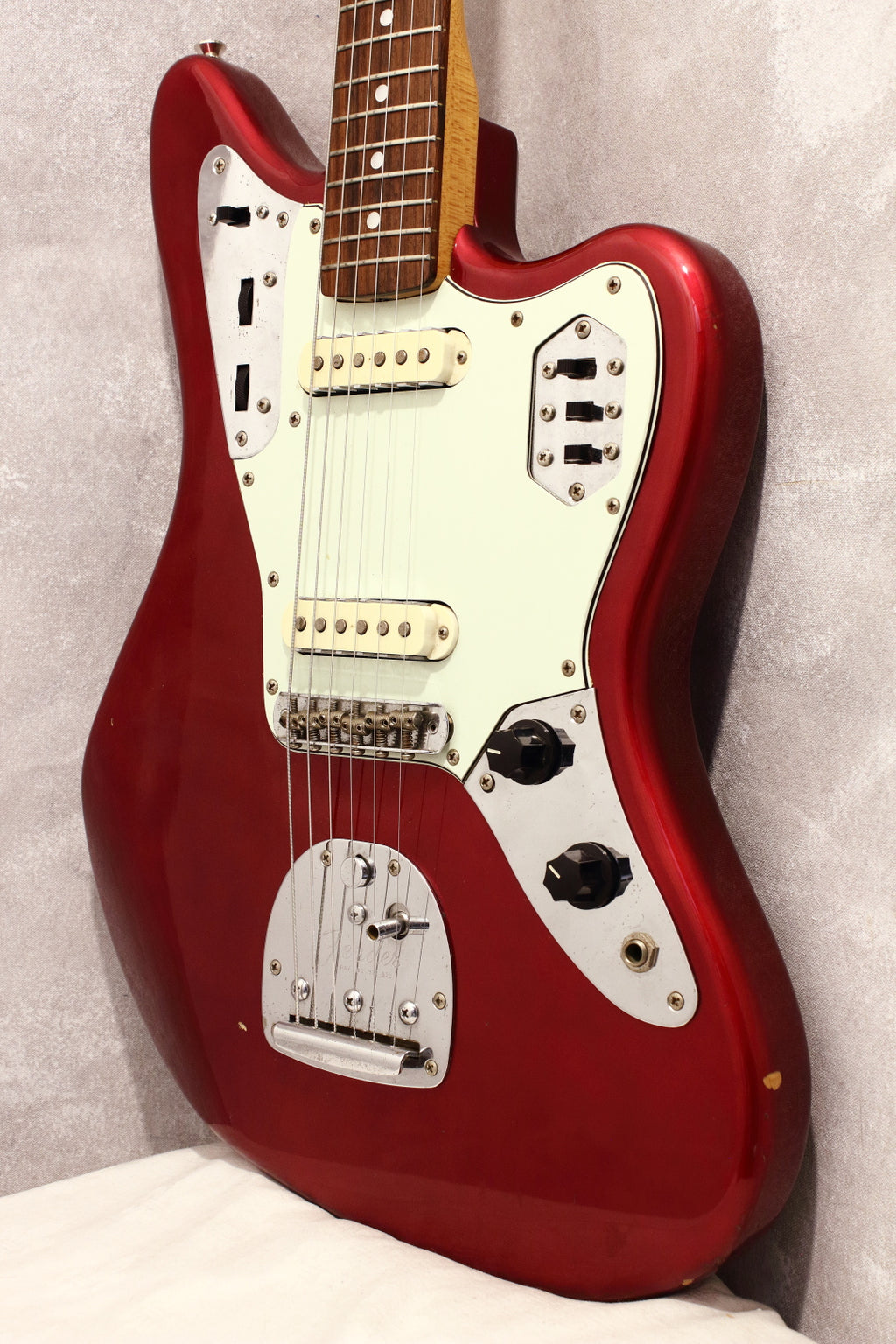 Fender Japan Jaguar JG66-85 Candy Apple Red 2000