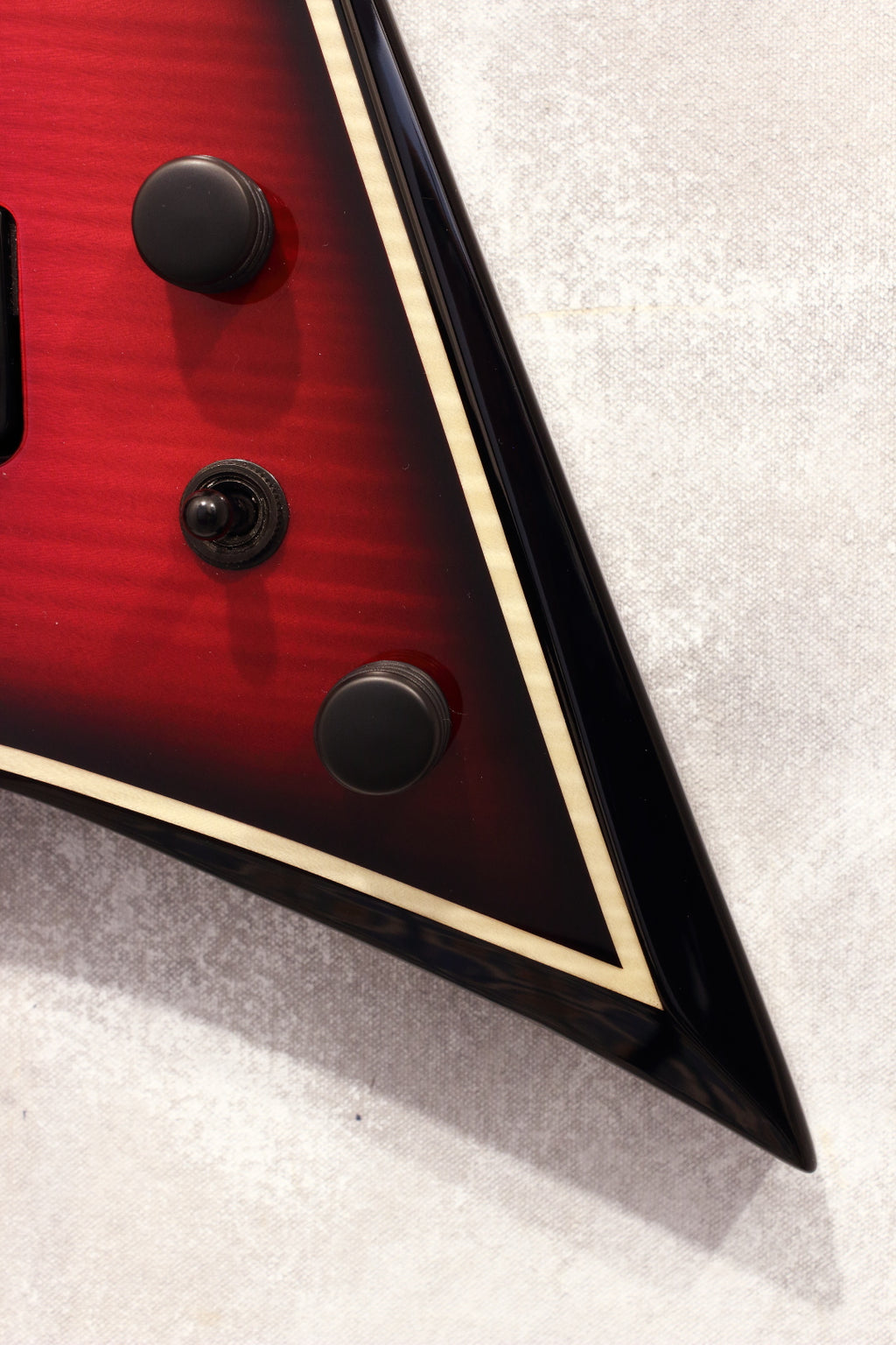 Ormsby Guitars Metal V Red Dead 2021