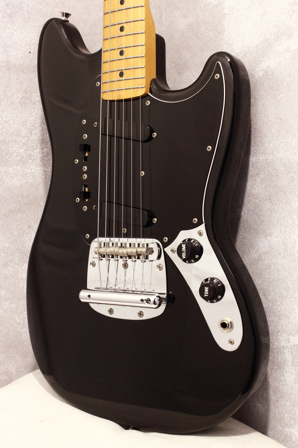 Fender Japan Mustang MG77 Black 2012