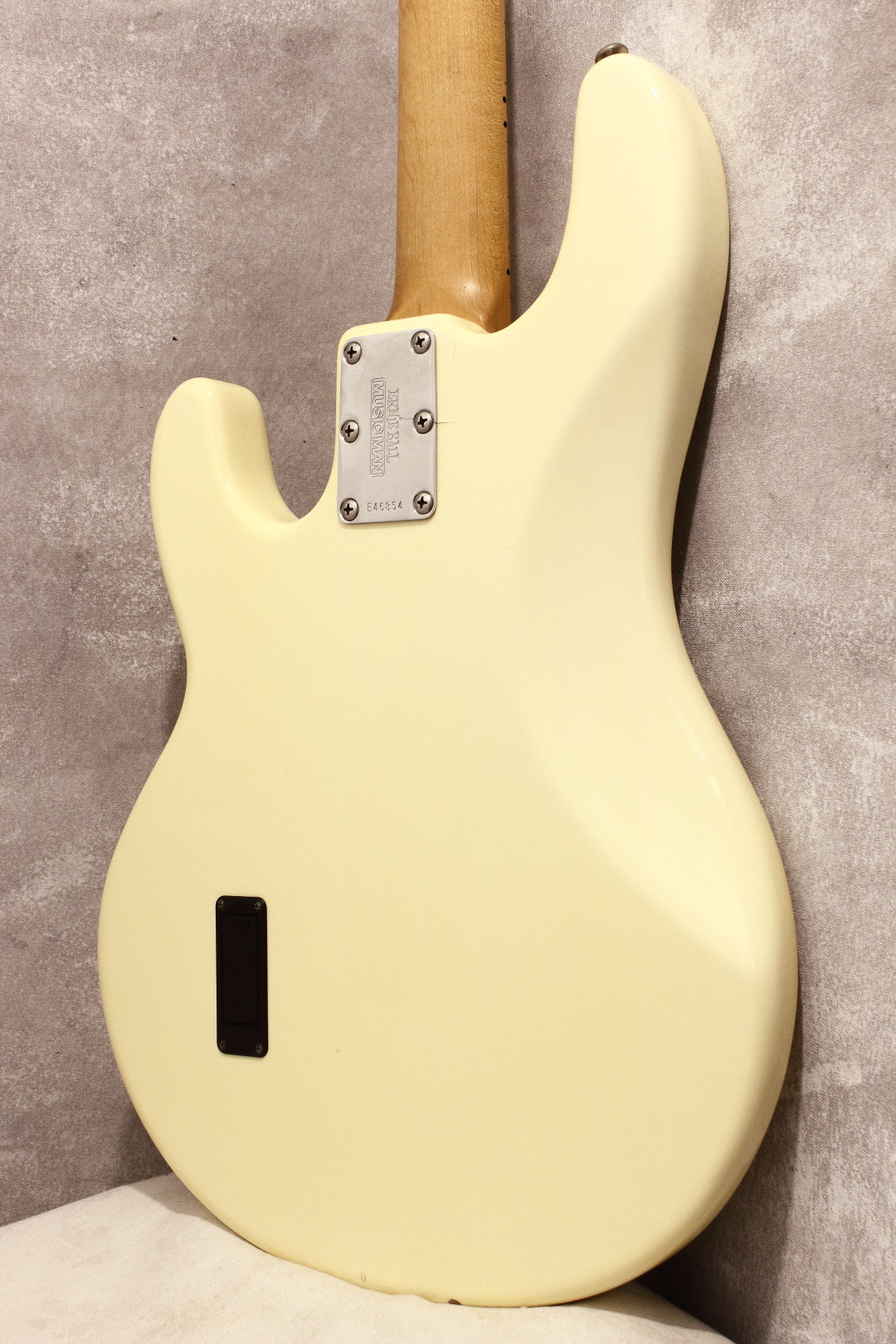 Ernie Ball Music Man StingRay 4H Olympic White 2005