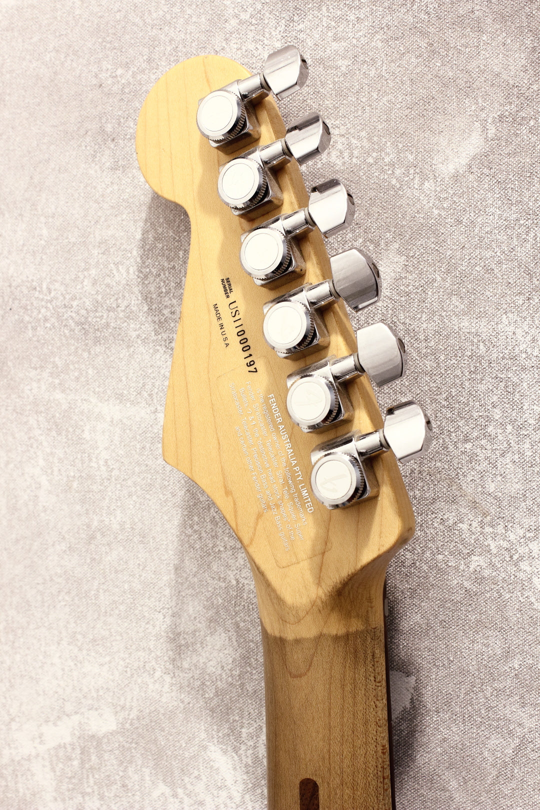 Fender American Deluxe Stratocaster HSS Sunburst 2011