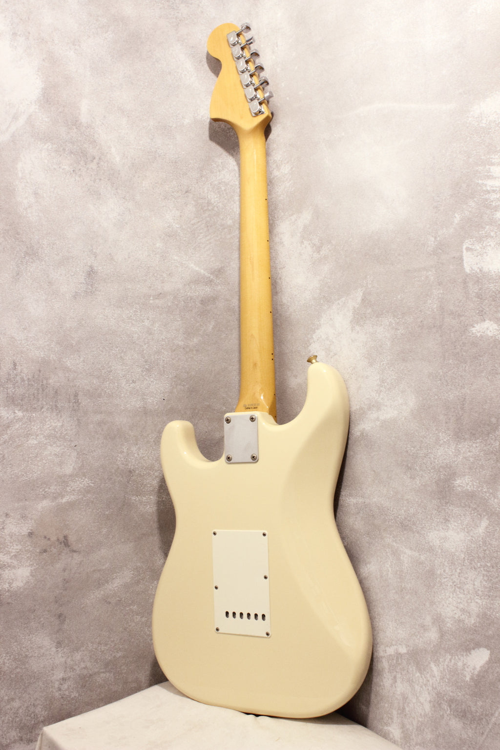 Fender Japan '68 Stratocaster ST68-85TX Vintage White 2005