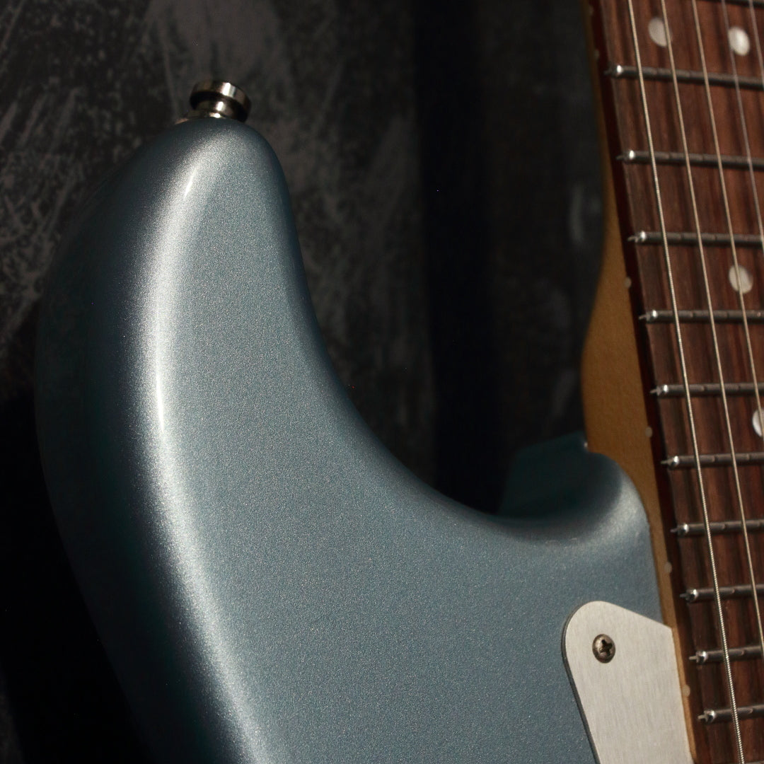 Fender American Deluxe Stratocaster FSR Ice Blue 2012