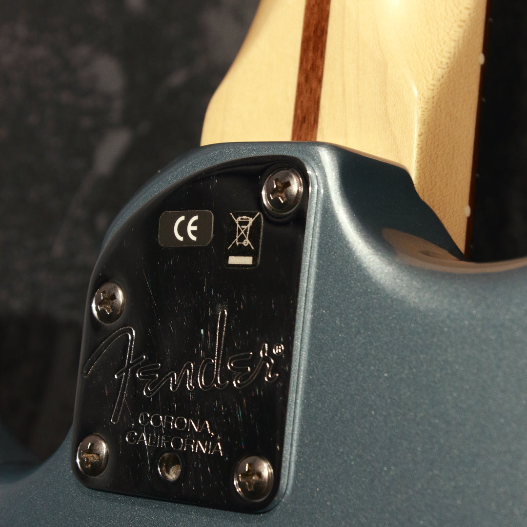 Fender American Deluxe Stratocaster FSR Ice Blue 2012