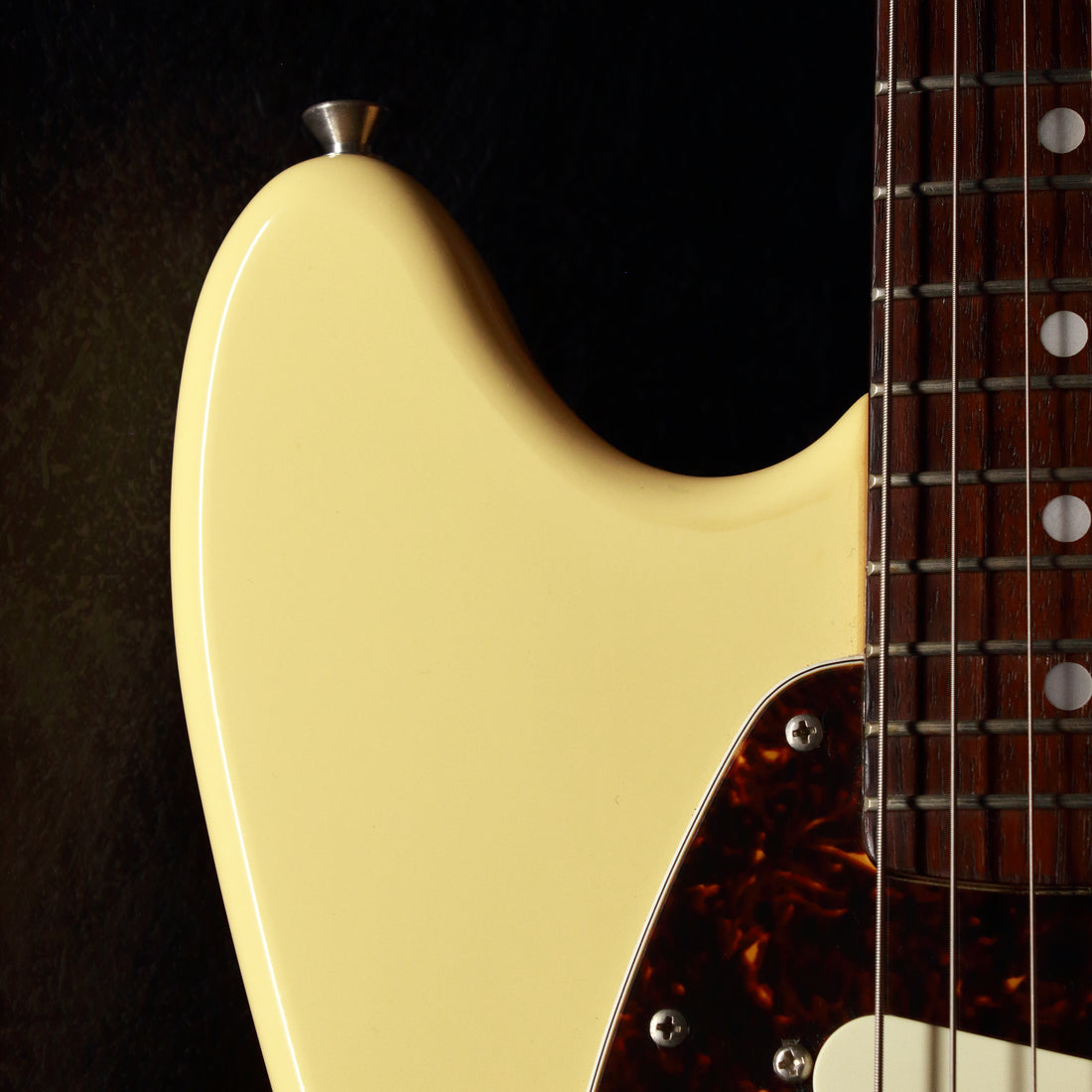 Fender Japan '69 Mustang MG69-65 Yellow White 2004