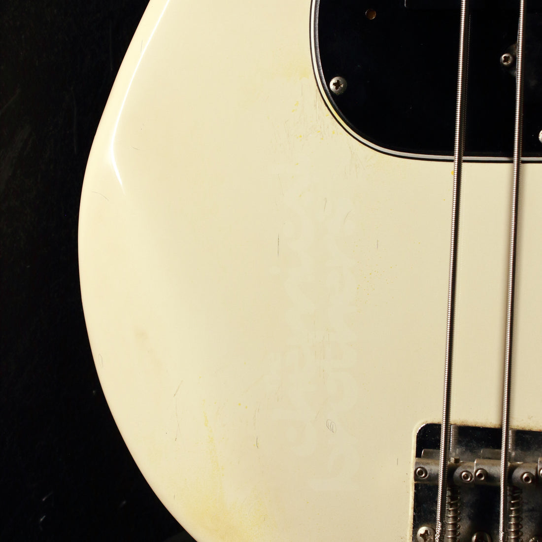 Fender Japan '70 Precision Bass PB70-70US Olympic White 2000