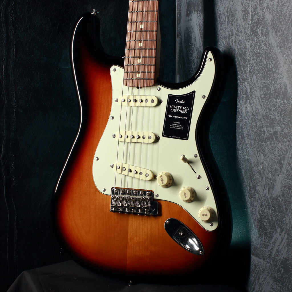 Fender Vintera '60s Stratocaster Sunburst 2021