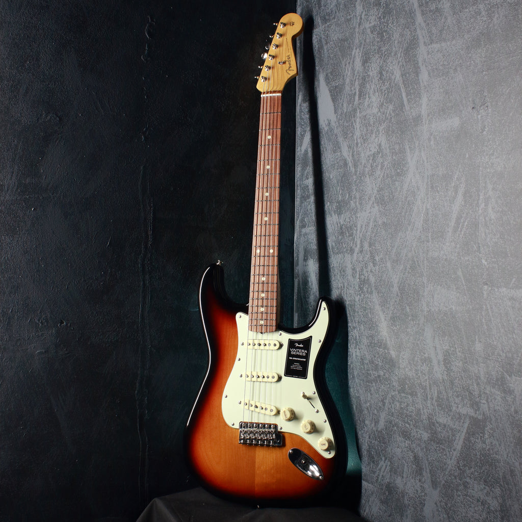 Fender Vintera '60s Stratocaster Sunburst 2021