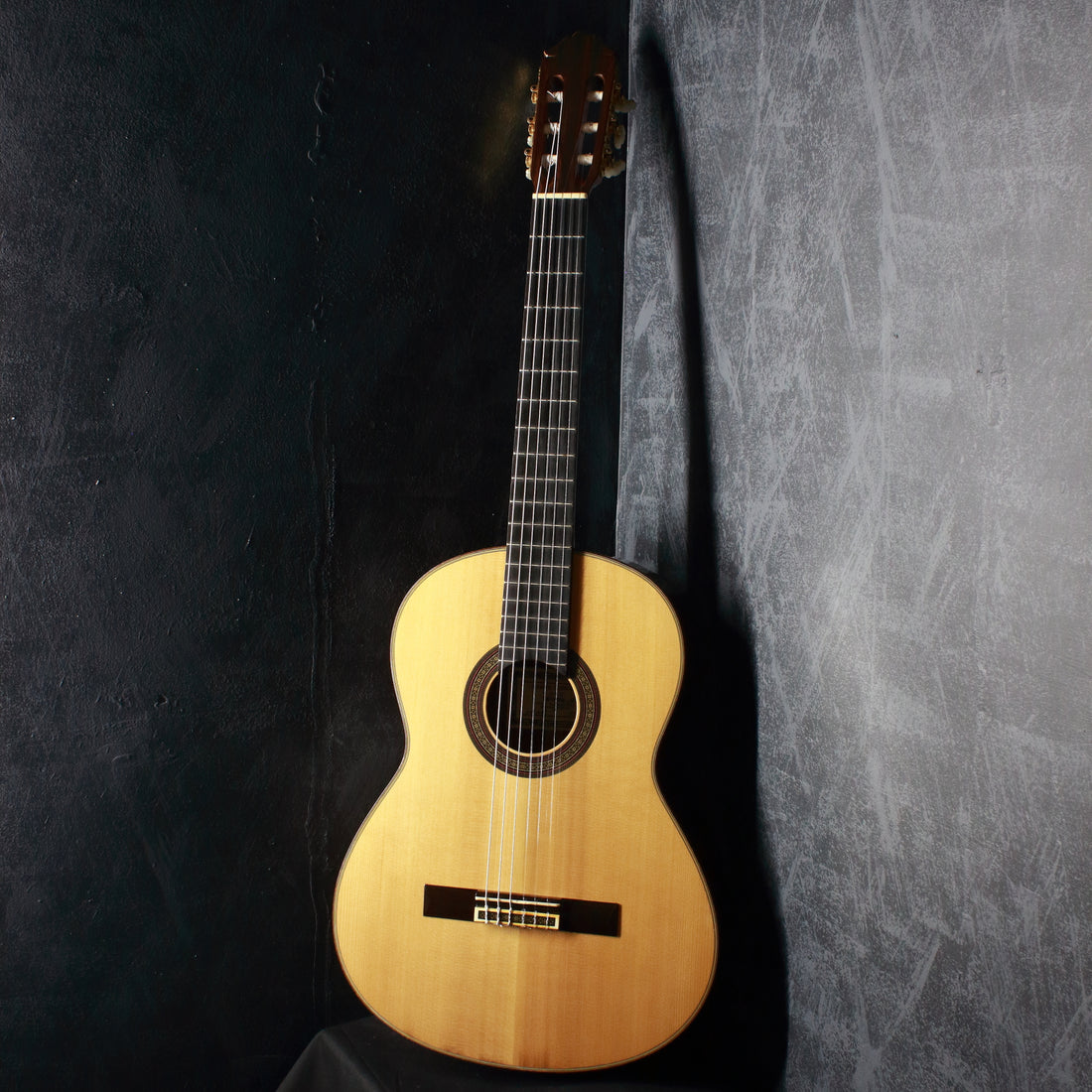 Yamaha GC-5 Grand Concert Classical Acoustic 1979