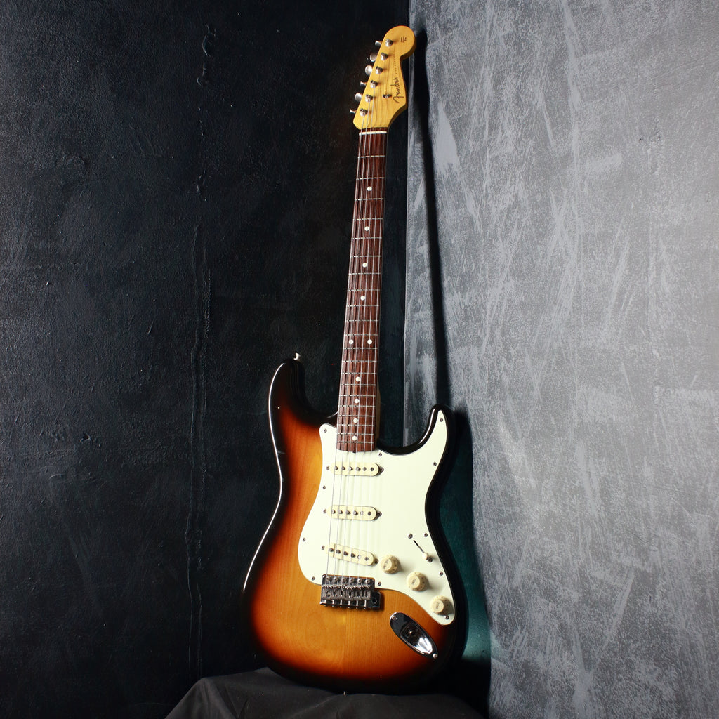 Fender Japan '62 Stratocaster ST62/VSP Sunburst 2012