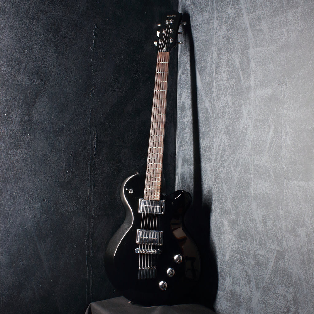 Yamaha AES820-D6 Drop 6 Baritone Black 2003