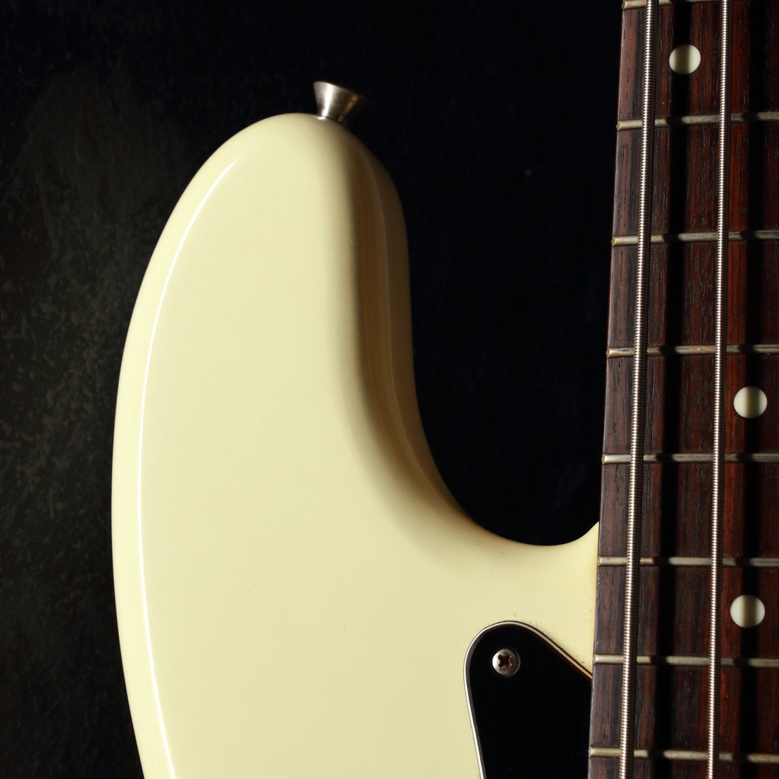 Fernandes Limited Edition RPB-38 '64 White 1990