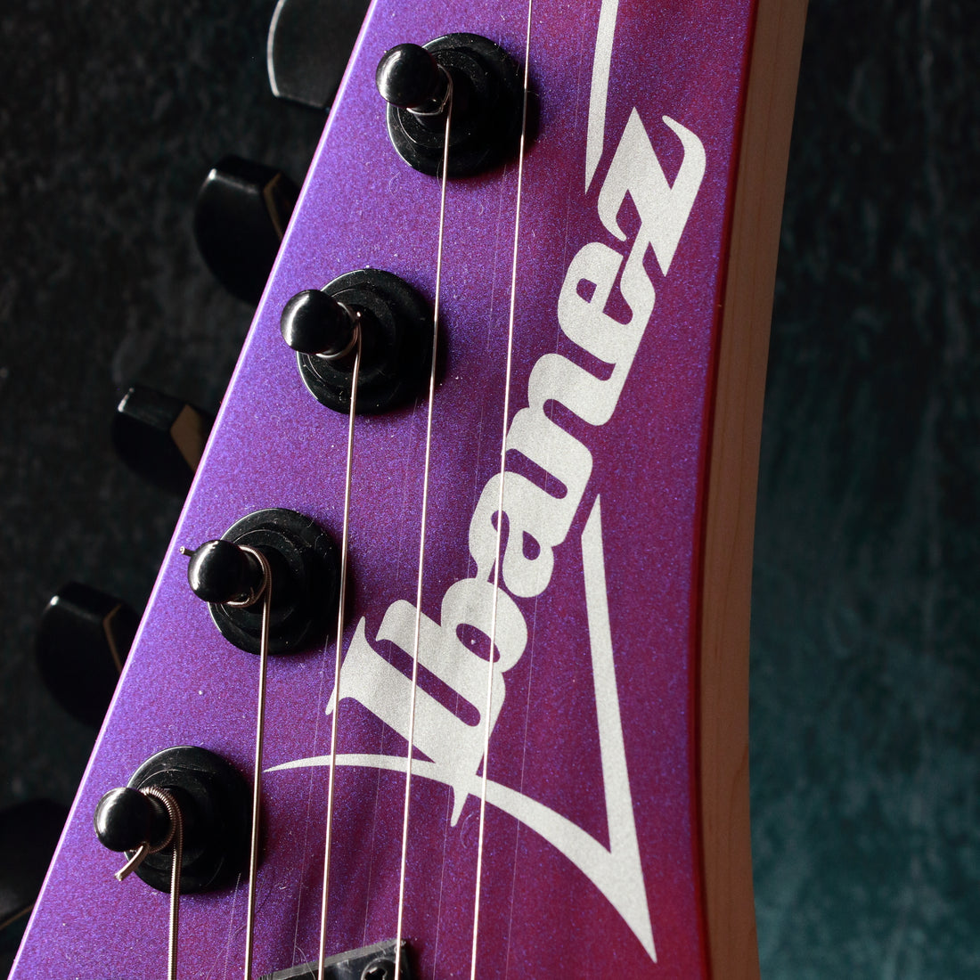 Ibanez RG550 Genesis Purple Neon 2021